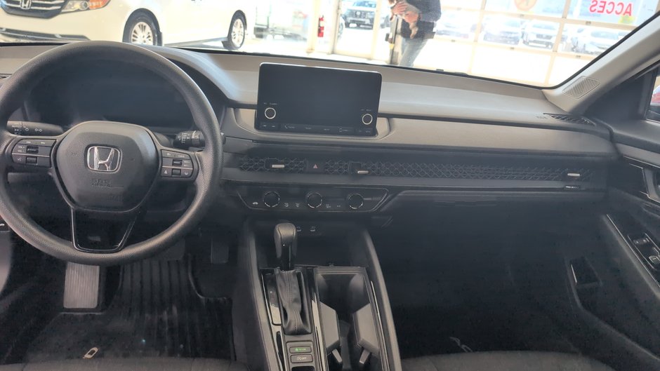 Honda Accord Sedan EX 2023-16