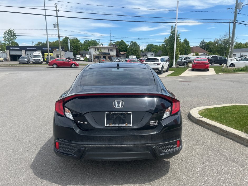 Honda Civic Coupe Touring 2017-4
