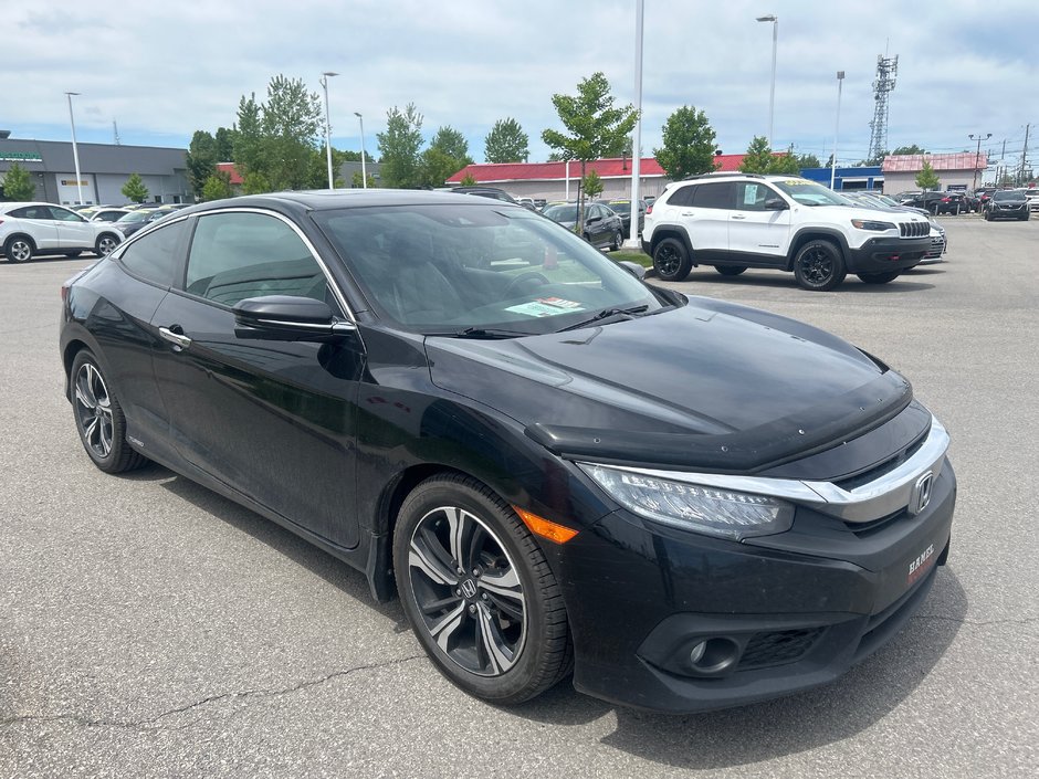 Honda Civic Coupe Touring 2017-6