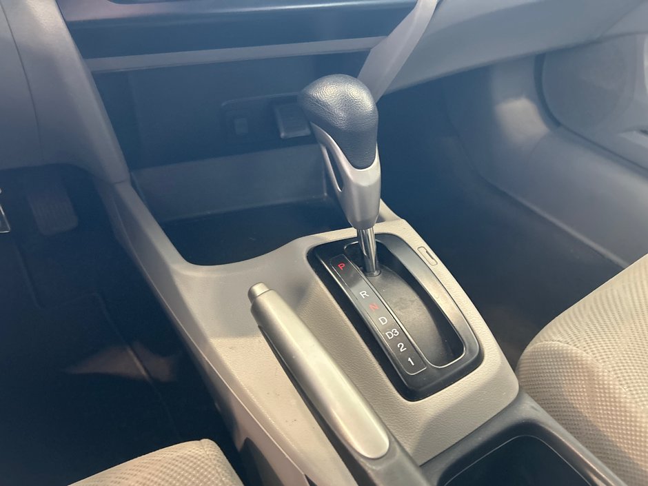 Honda Civic Sdn LX 2012-12