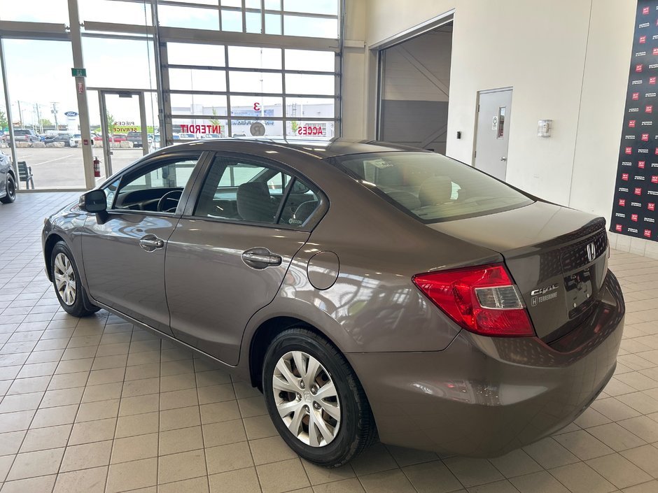 Honda Civic Sdn LX 2012-7