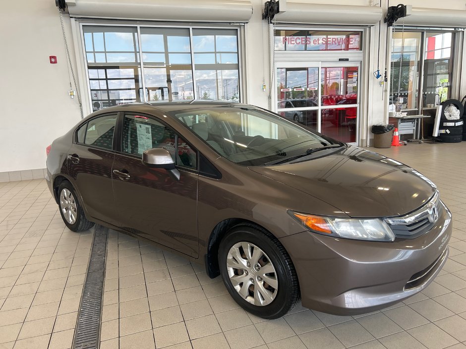 Honda Civic Sdn LX 2012-4