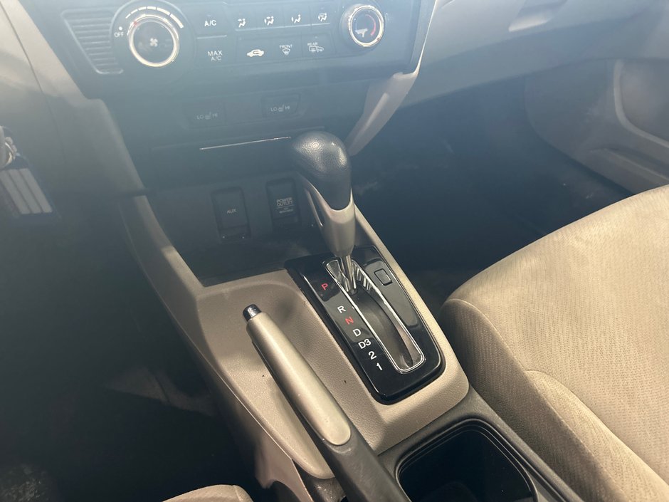 2013 Honda Civic Sdn LX-9