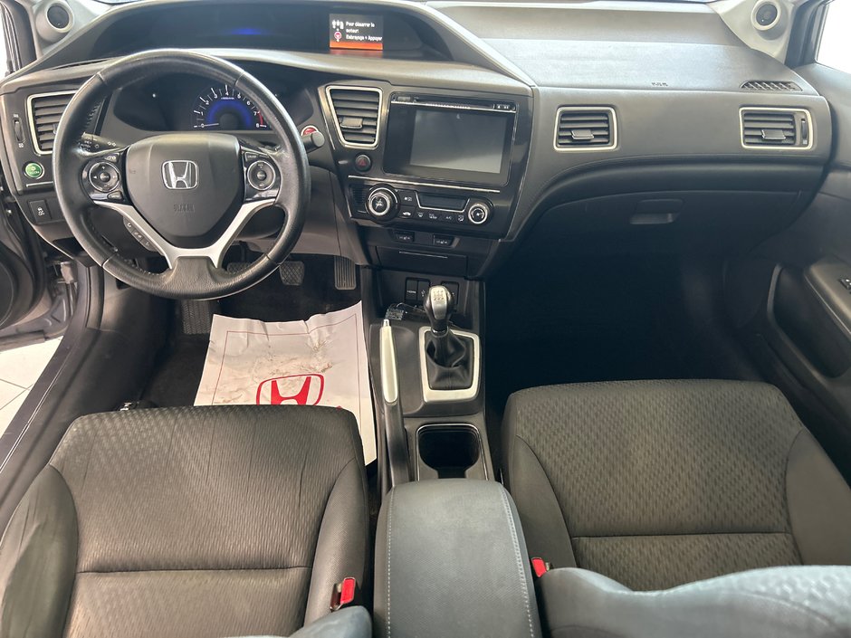 Honda Civic Sedan EX 2015-26
