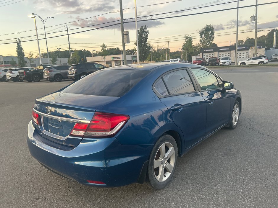 Honda Civic Sedan LX 2015-4