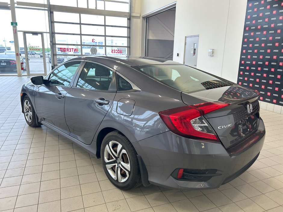 Honda Civic Sedan LX 2016-8