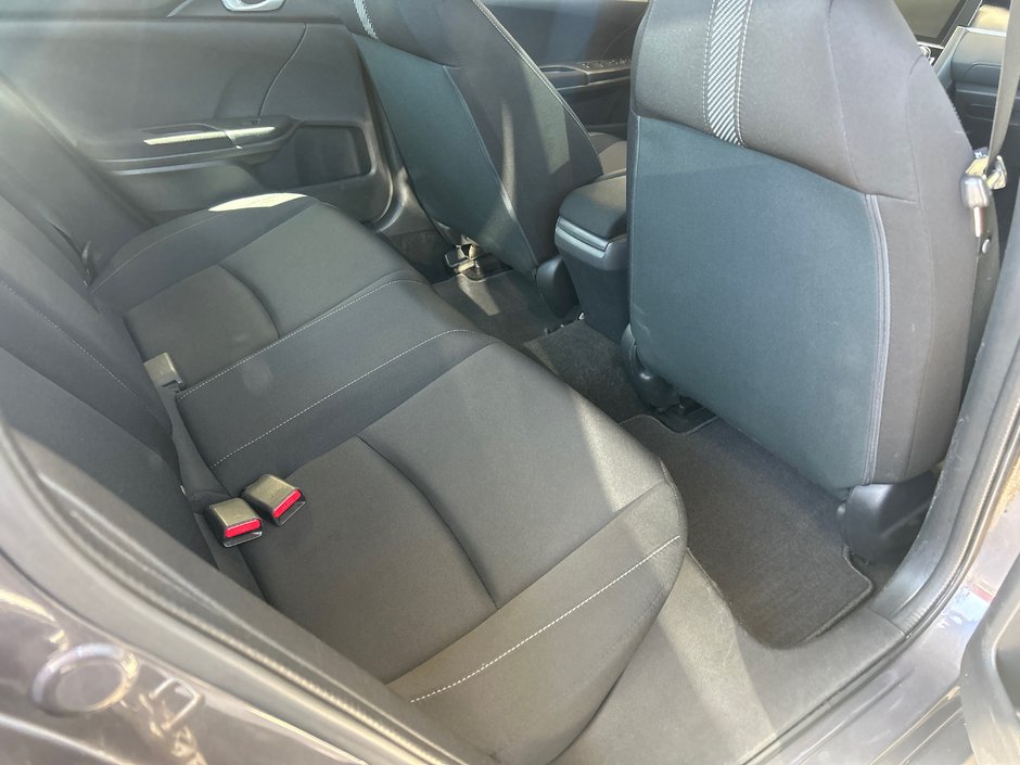 Honda Civic Sedan LX 2016-22