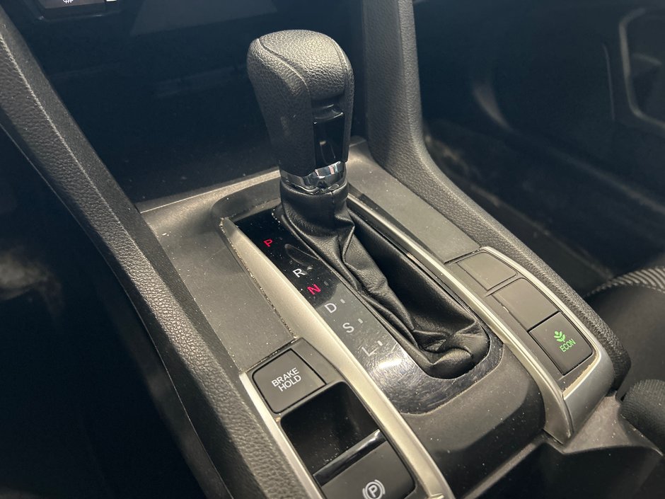 Honda Civic Sedan LX 2016-13
