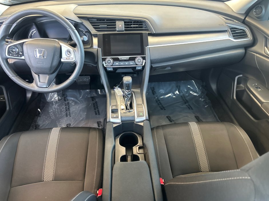 Honda Civic Sedan LX 2016-23