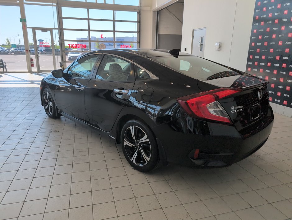 Honda Civic Sedan Touring 2016-6
