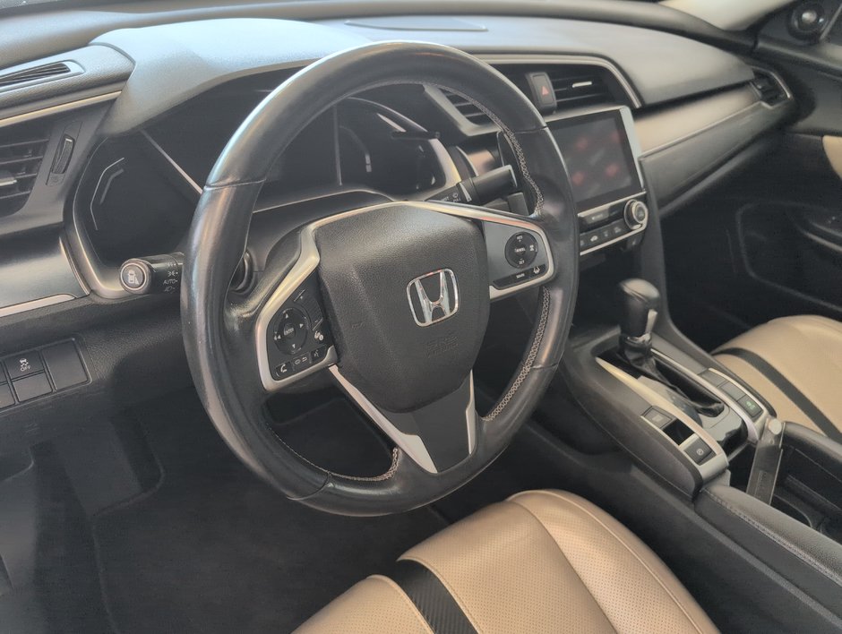 Honda Civic Sedan Touring 2016-17