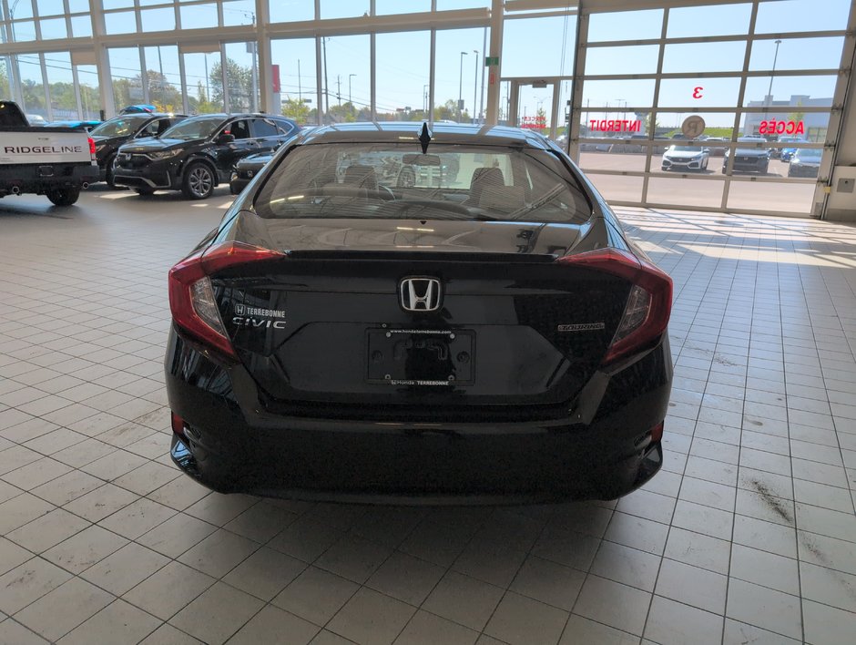 Honda Civic Sedan Touring 2016-5
