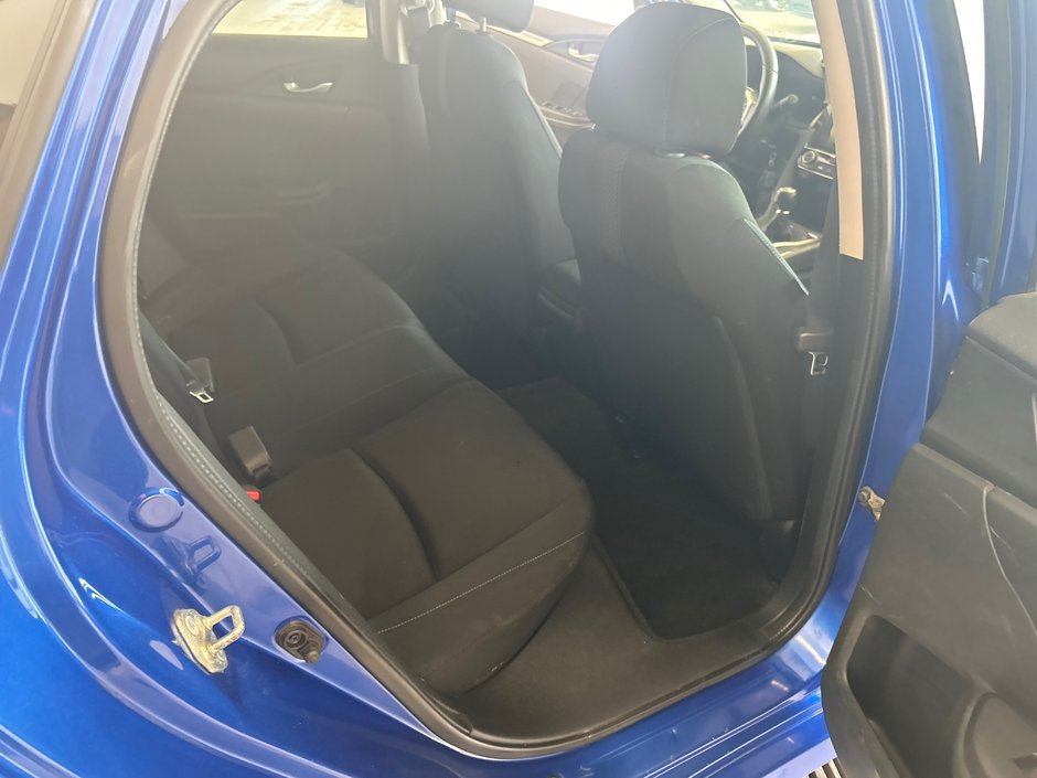 Honda Civic Sedan LX 2016-10