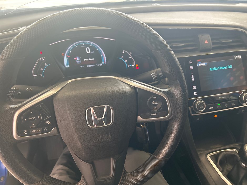 Honda Civic Sedan LX 2016-24