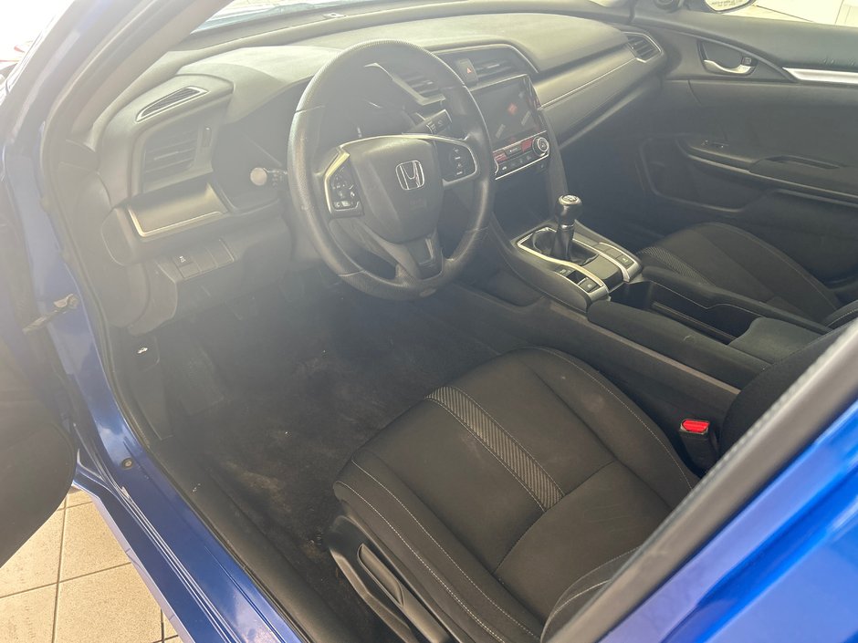 Honda Civic Sedan LX 2016-15