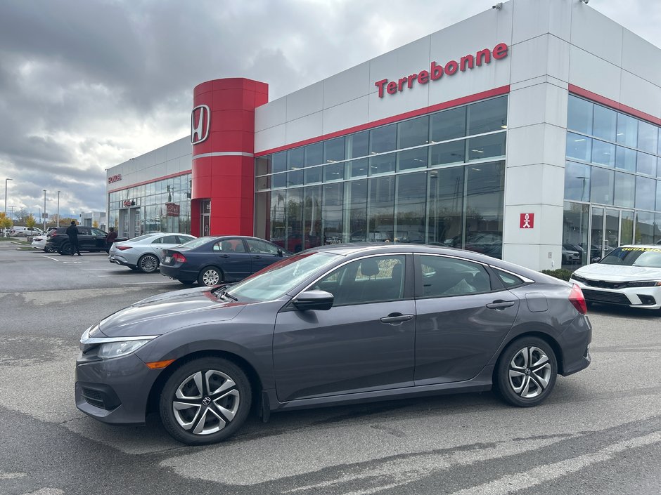 Honda Civic Sedan LX 2017-0