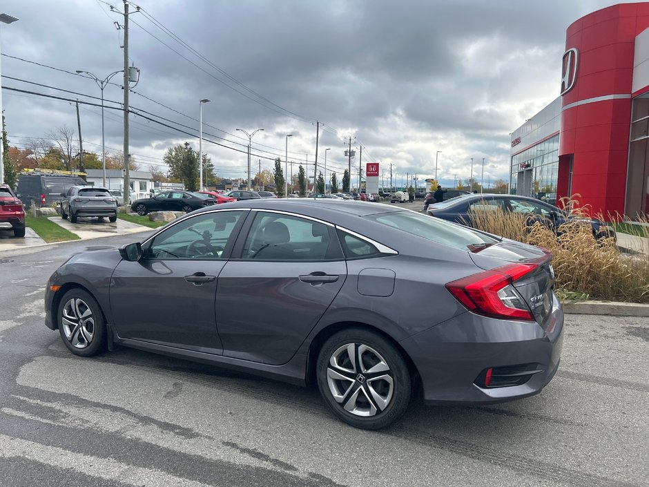 Honda Civic Sedan LX 2017-2
