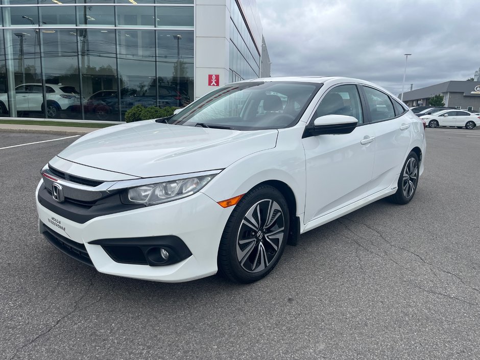 Honda Civic Sedan EX-T 2017-1