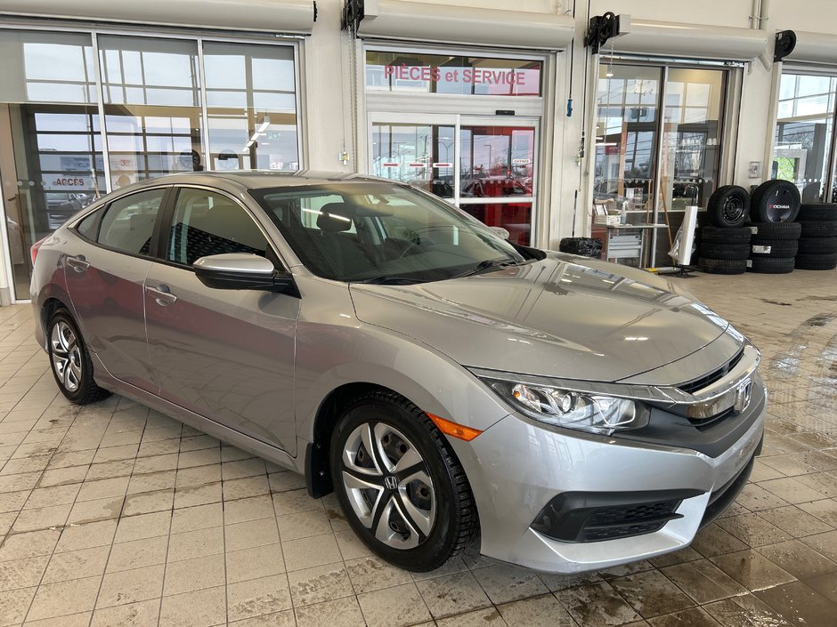 Honda Civic Sedan LX 2018-4