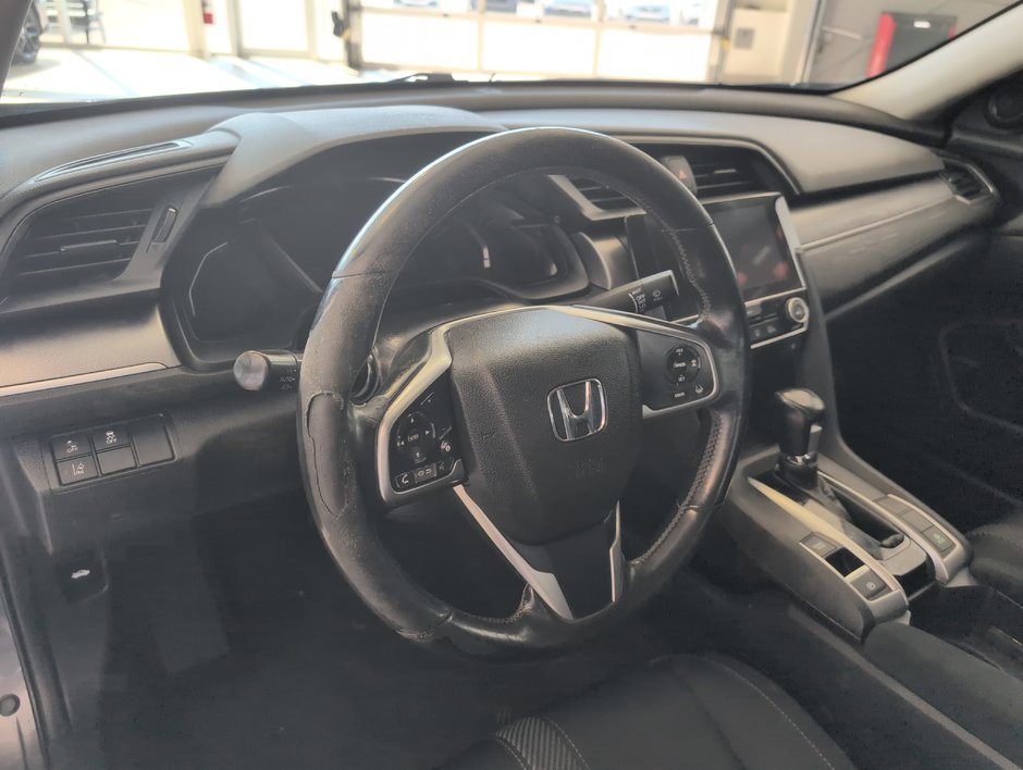 Honda Civic Sedan SE 2018-14