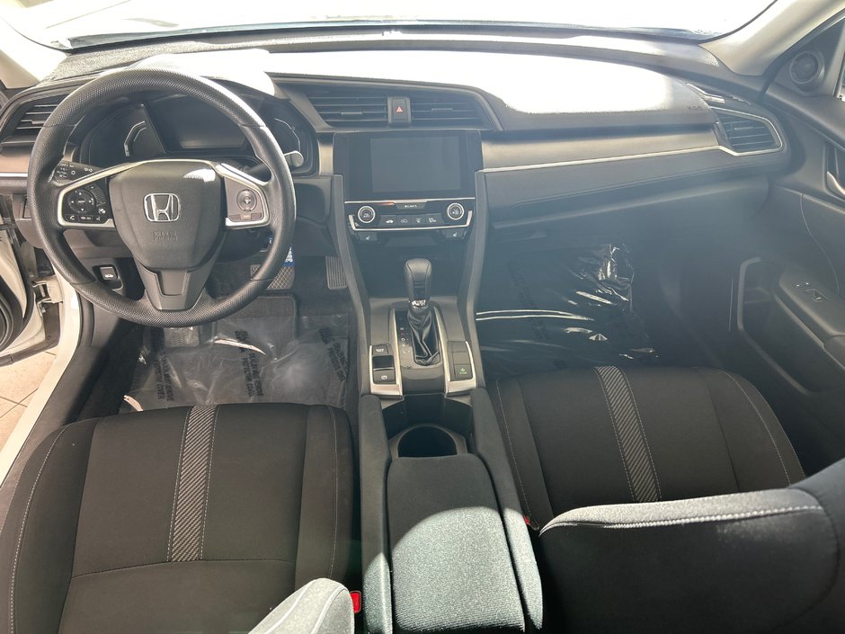 Honda Civic Sedan LX 2018-10