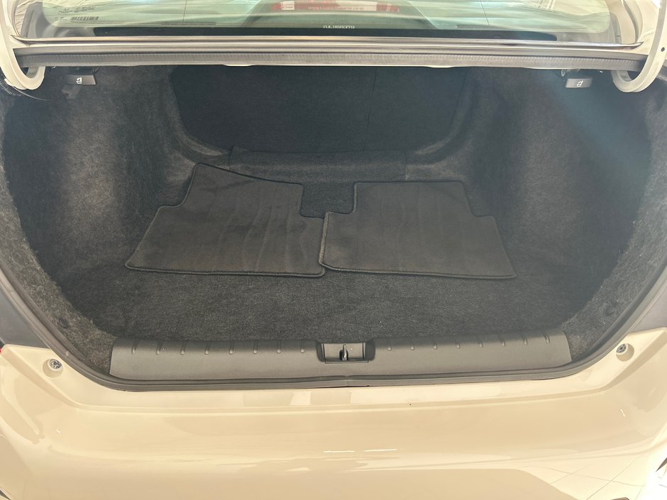 Honda Civic Sedan LX 2018-8