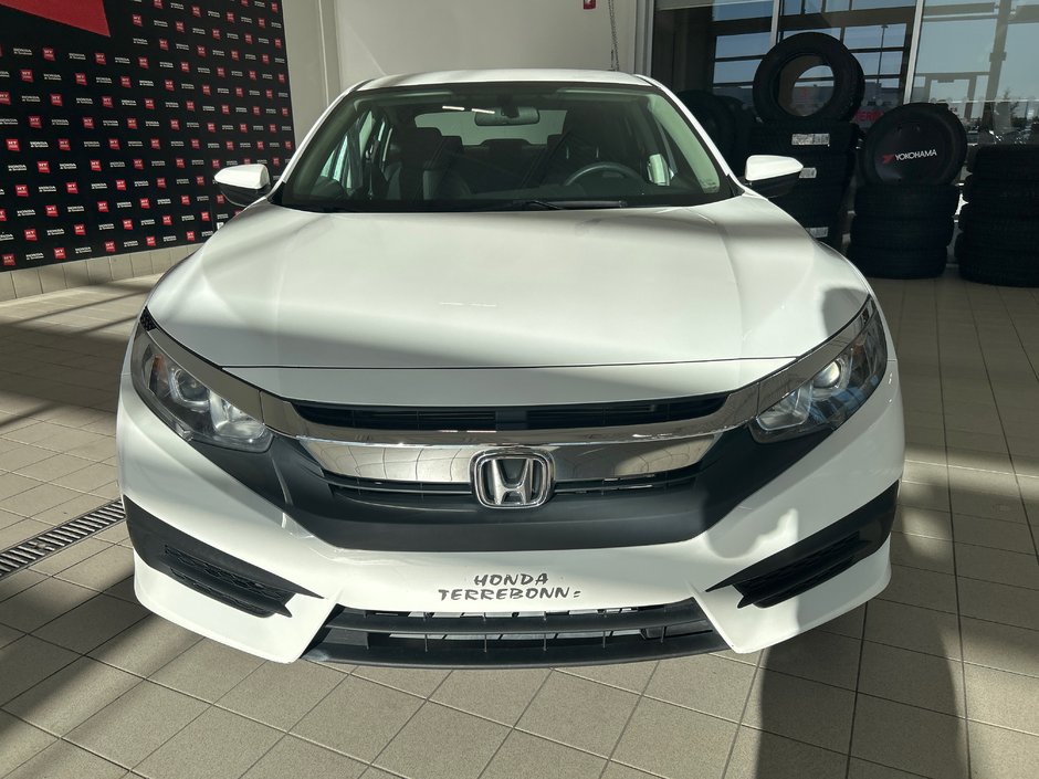 Honda Civic Sedan LX 2018-2