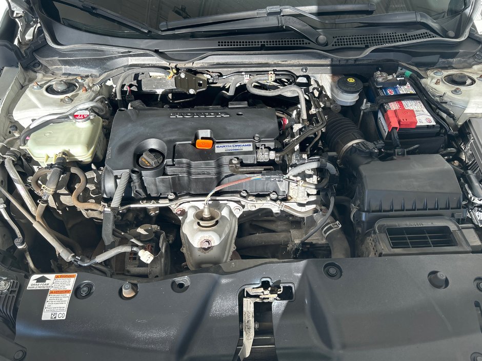 Honda Civic Sedan LX 2018-13