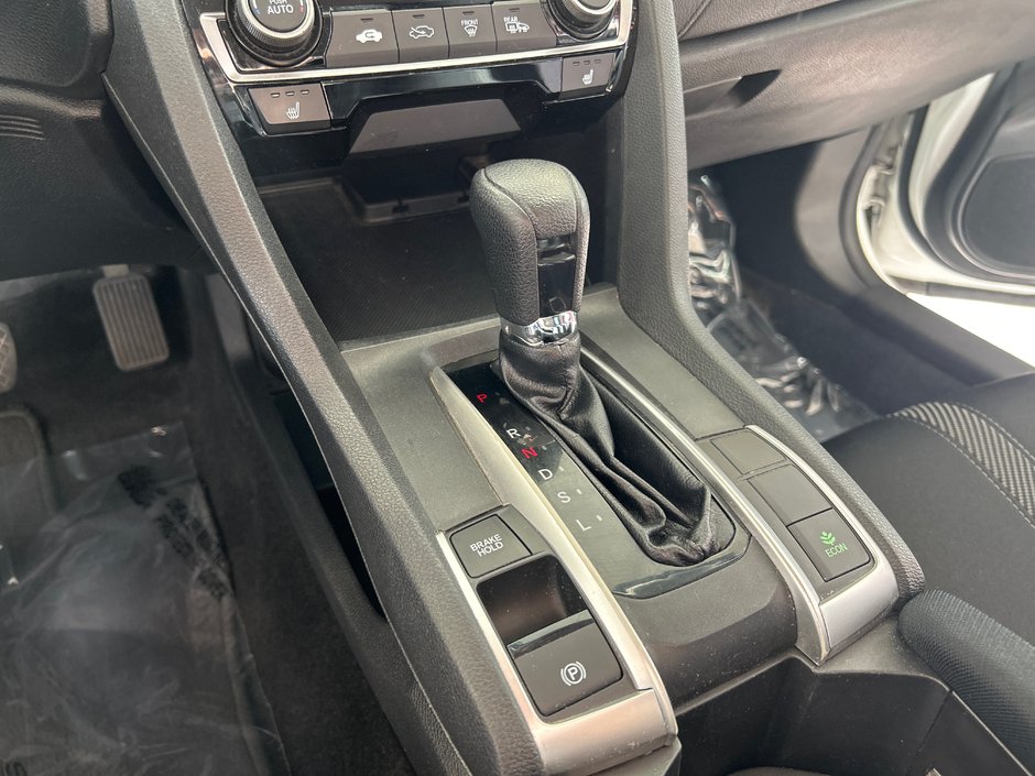 Honda Civic Sedan LX 2018-16