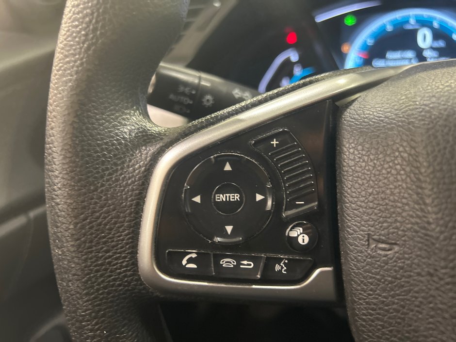 Honda Civic Sedan LX 2018-18