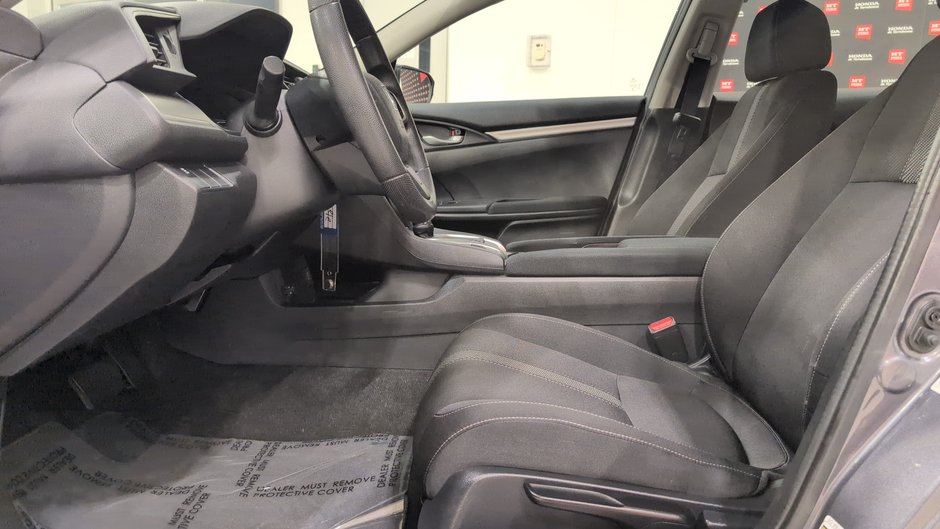 Honda Civic Sedan LX 2018-13