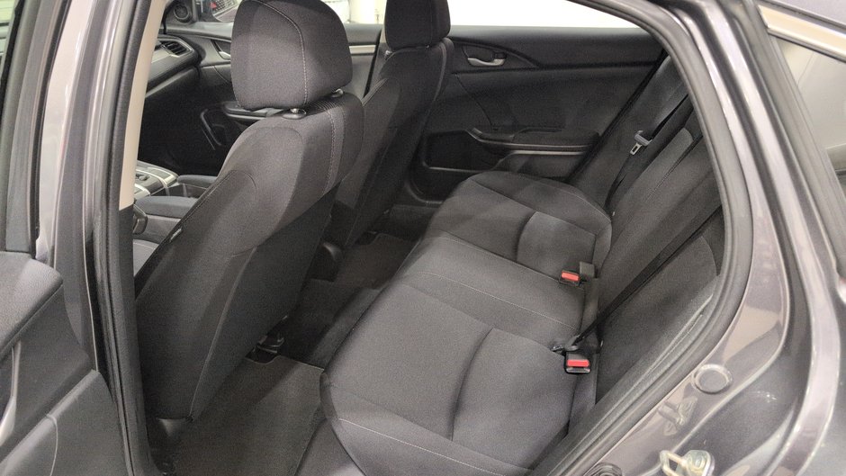 Honda Civic Sedan LX 2018-11