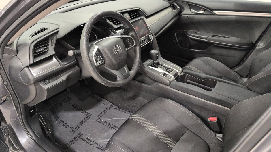 Honda Civic Sedan LX 2018-9