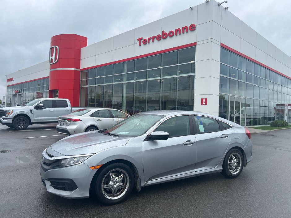 Honda Civic Sedan LX 2018-0