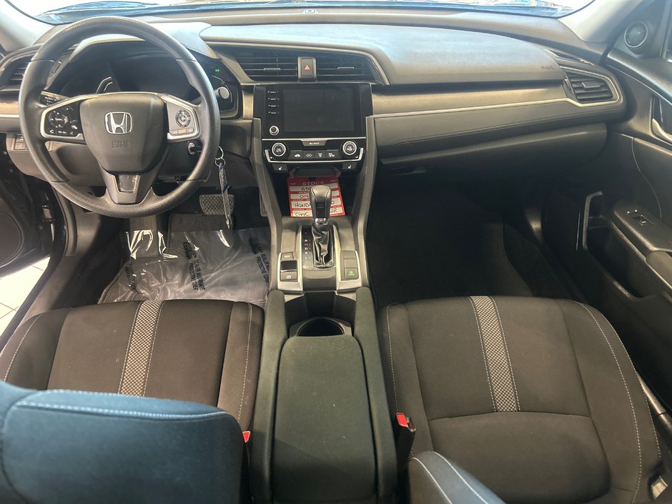 Honda Civic Sedan LX 2020-11