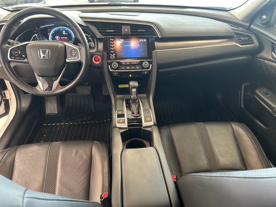 Honda Civic Sedan Touring 2020-12