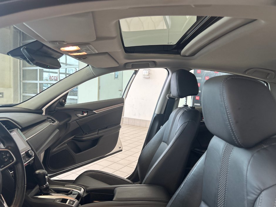 Honda Civic Sedan Touring 2020-20