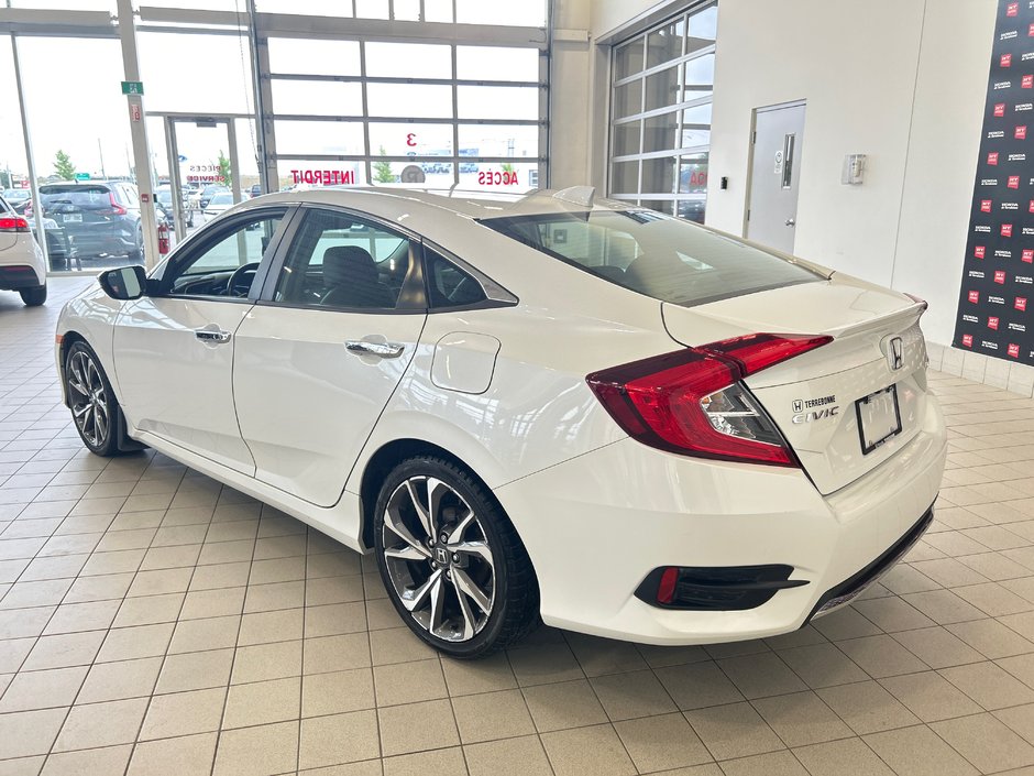 Honda Civic Sedan Touring 2020-8