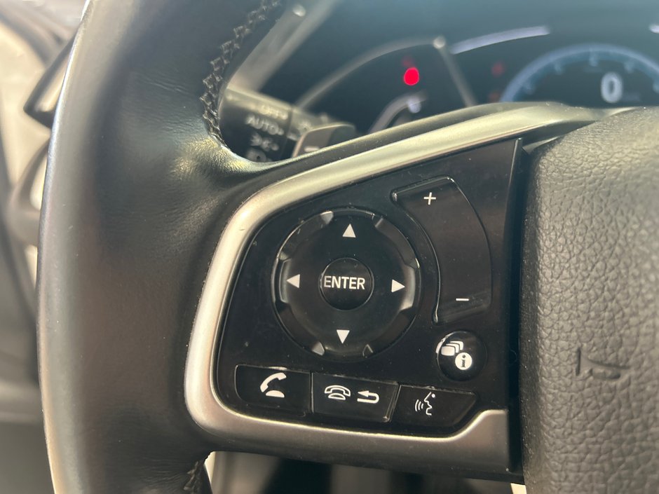 Honda Civic Sedan Touring 2020-28