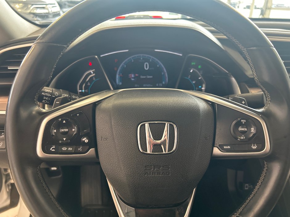 Honda Civic Sedan Touring 2020-27