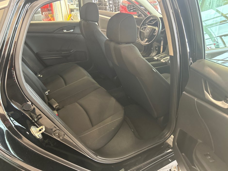 Honda Civic Sedan LX 2020-13