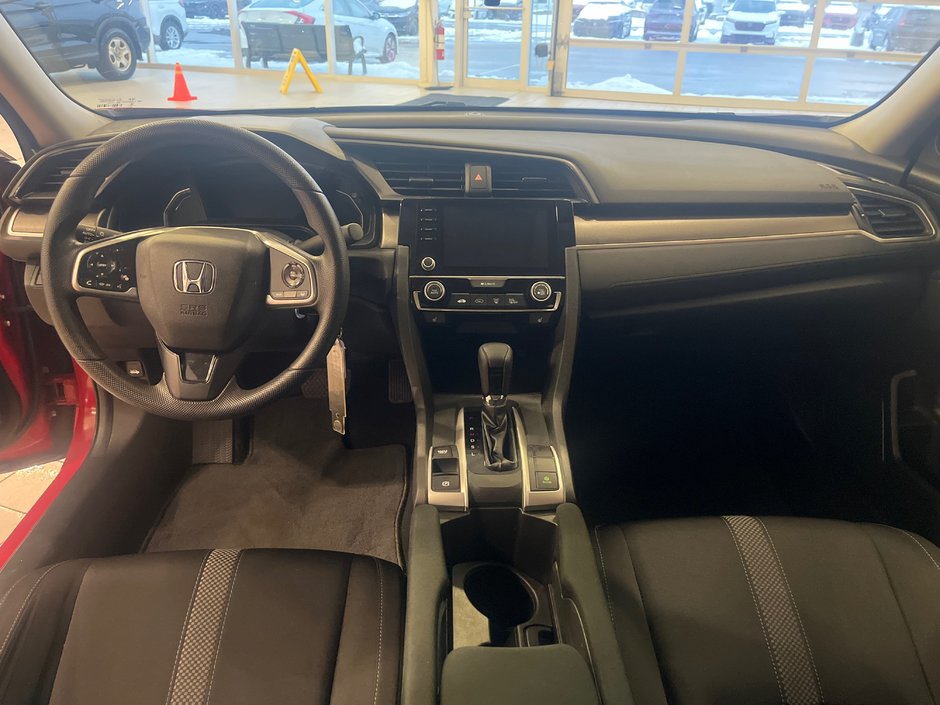Honda Civic Sedan LX 2021-11