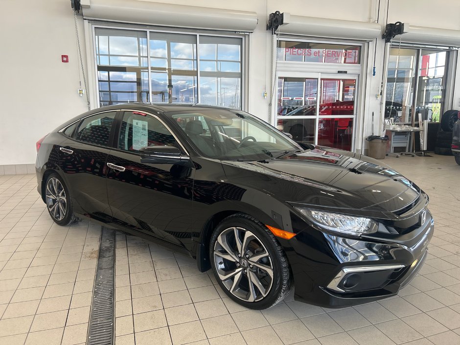 Honda Civic Sedan Touring 2021-28