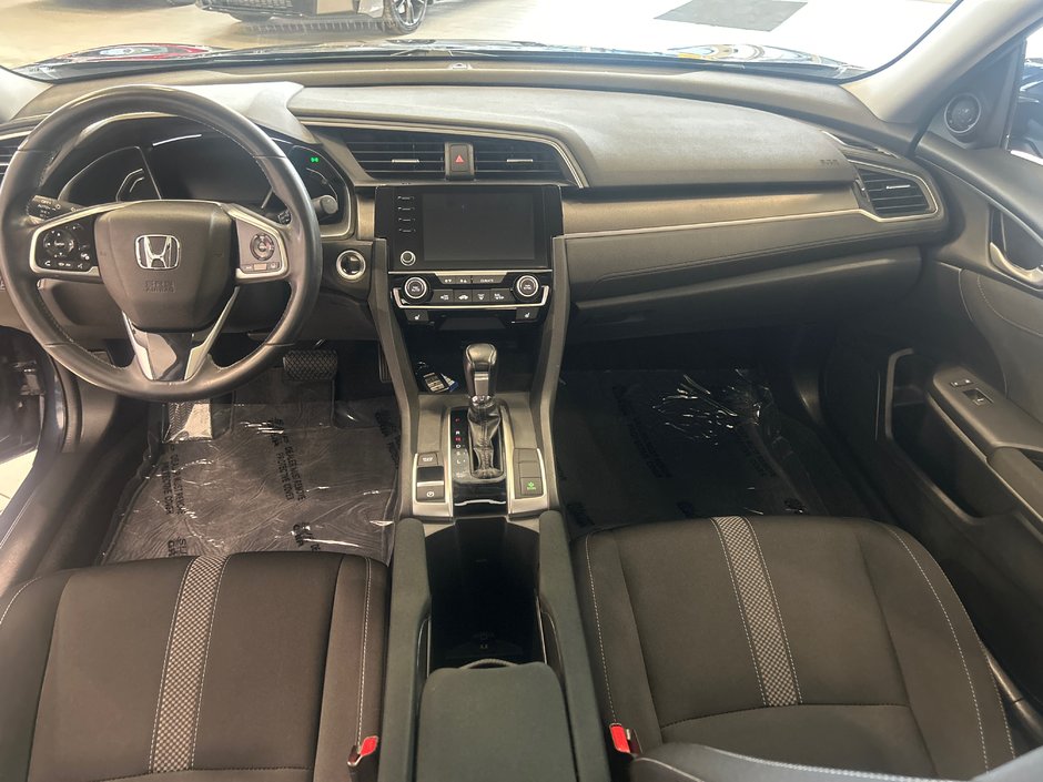 Honda Civic Sedan EX 2021-10