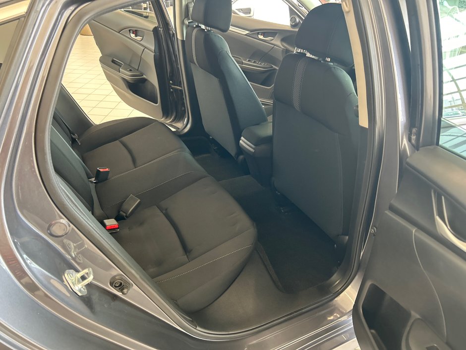 Honda Civic Sedan LX 2021-10