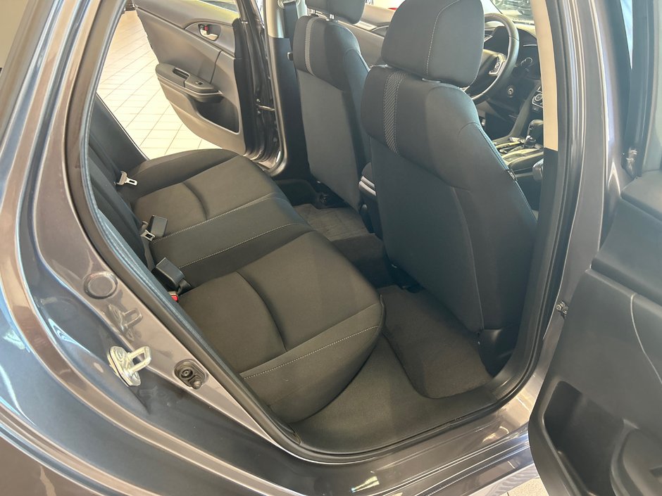 Honda Civic Sedan LX 2021-14