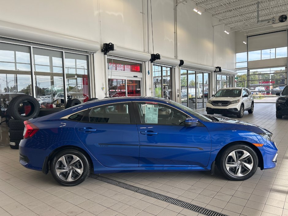 Honda Civic Sedan LX 2021-3