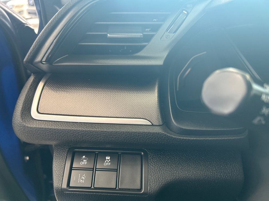 Honda Civic Sedan LX 2021-17