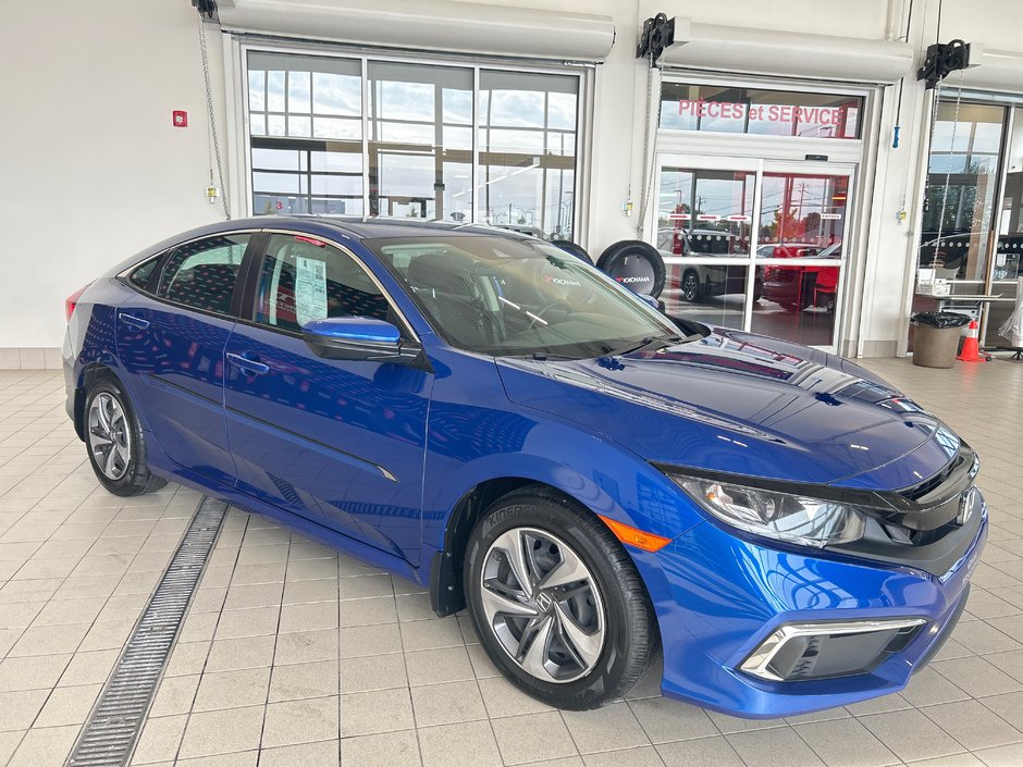 Honda Civic Sedan LX 2021-27