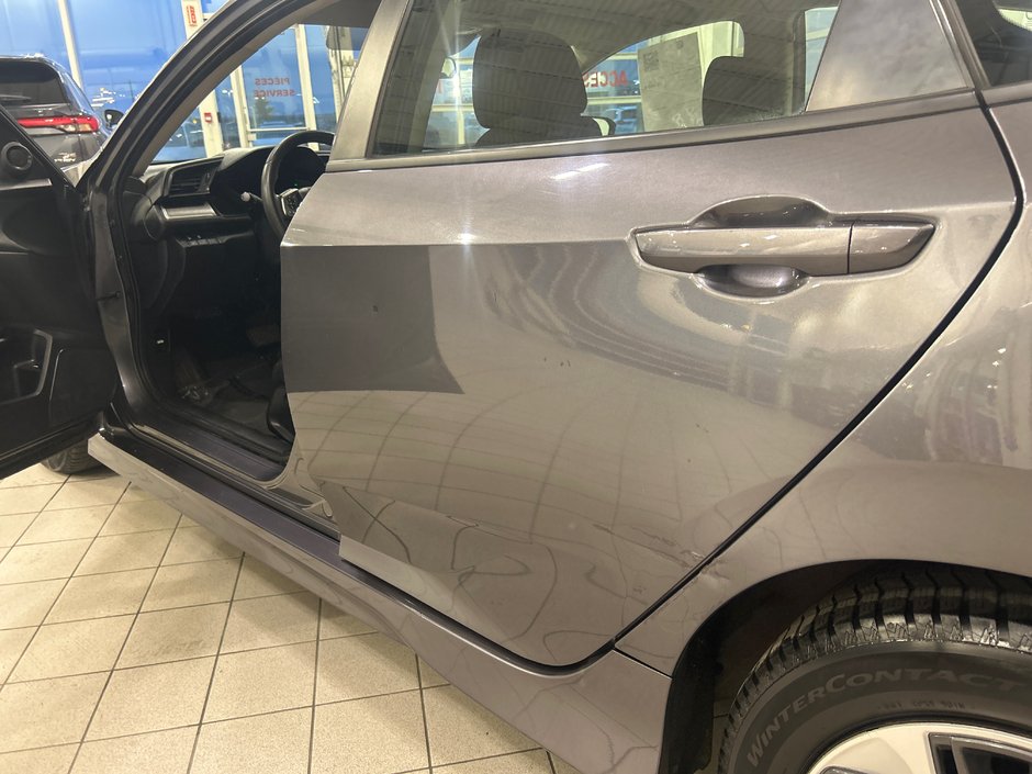 Honda Civic Sedan LX 2021-17